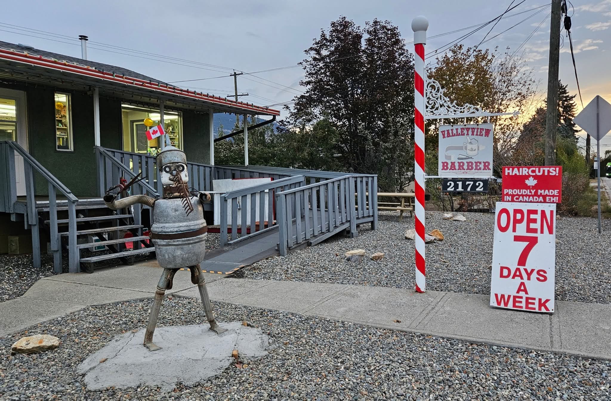 Valleyview Barbers exterior with barber pole